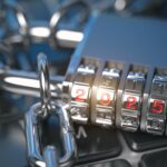 Immagine che contiene un lucchetto per la Cybersecurity 2025